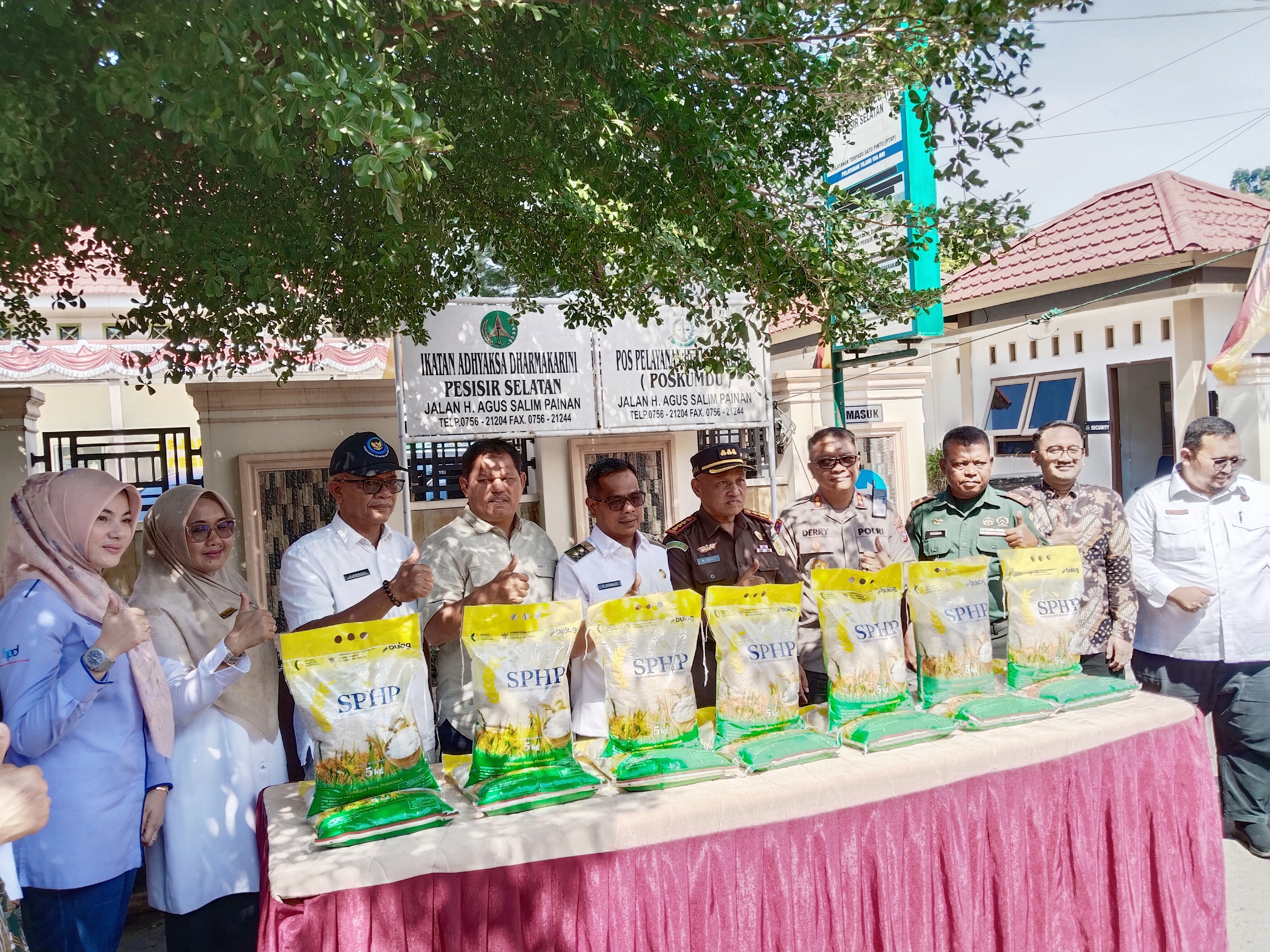 Wakil Bupati Pesisir Selatan Risnaldi Ibrahim Hadiri Gerakan Pangan Murah di Kejaksaan Negeri