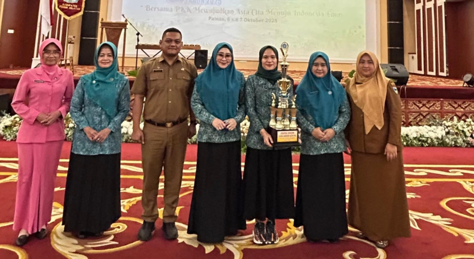 TP PKK Basa Ampek Balai Tapan Raih Juara Umum Jambore PKK Pessel 2025