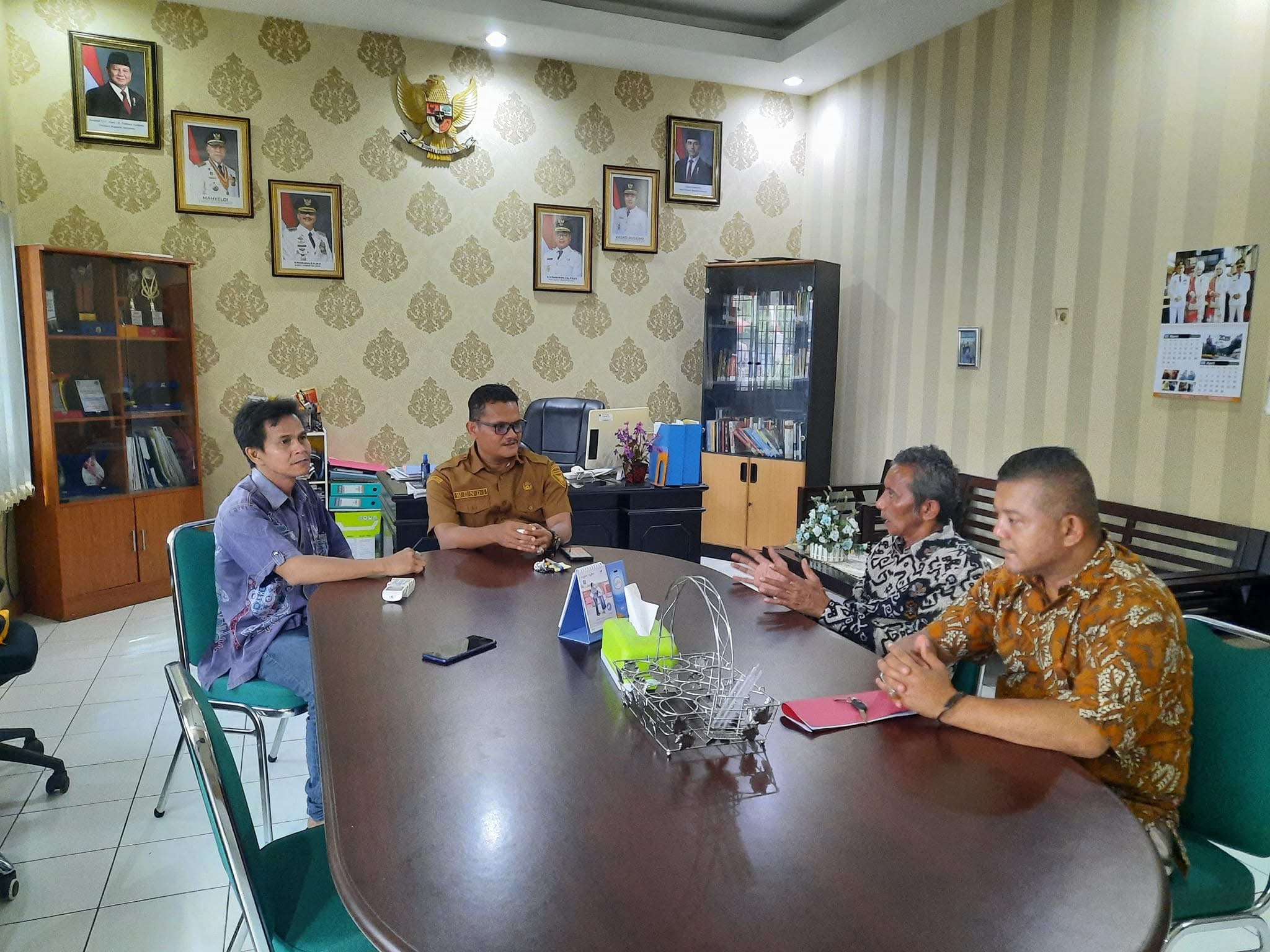 Kadis Kominfo Pessel Terima Kunjungan Pemuda Painan, Sinergi Membangun Daerah