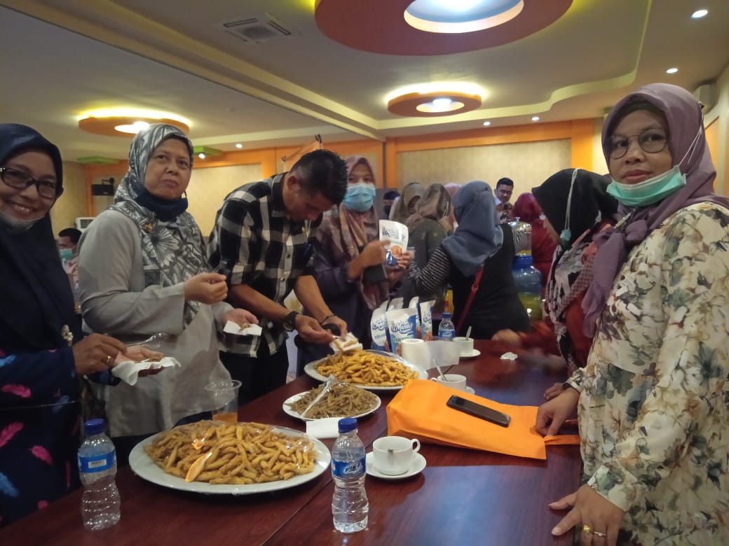 Tingkatkan Perekonomian Daerah, Sembilan Kelompok Binaan Program RIF II Pessel Tampilkan Produk Unggulan  