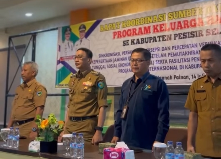 Bupati Pesisir Selatan Buka Rapat Koordinasi Sumber Daya Manusia PKH Tahun 2025
