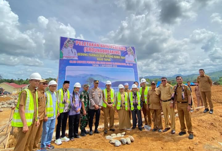 Bupati Hendrajoni Resmikan Peletakan Batu Pertama Pembangunan Gedung Rawat Inap dan Gedung Farmasi RSUD Tapan