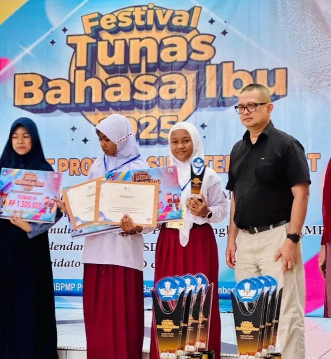 Putra-Putri Pesisir Selatan Raih Prestasi di Festival Tunas Bahasa Ibu 2025