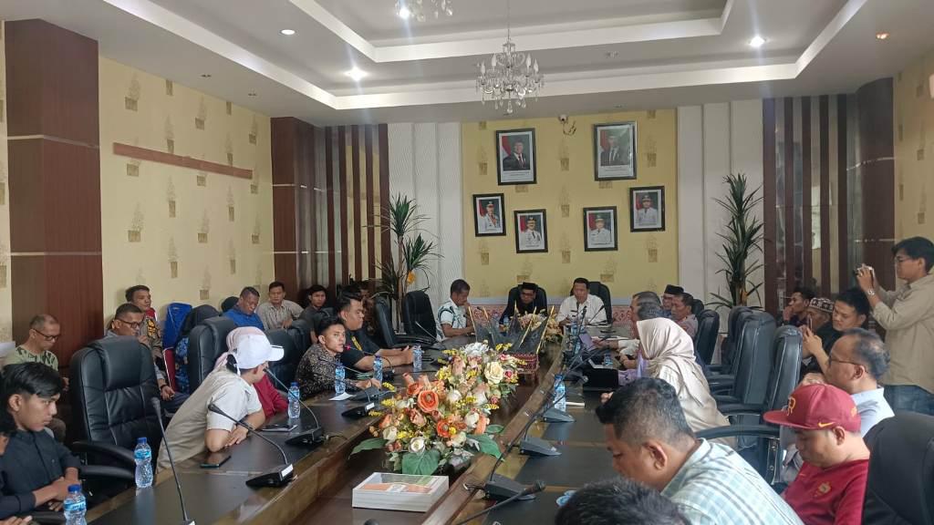 Pemkab Pesisir Selatan Evaluasi Perizinan dan Pastikan Perombakan Ornamen Bangunan di Kawasan Mandeh