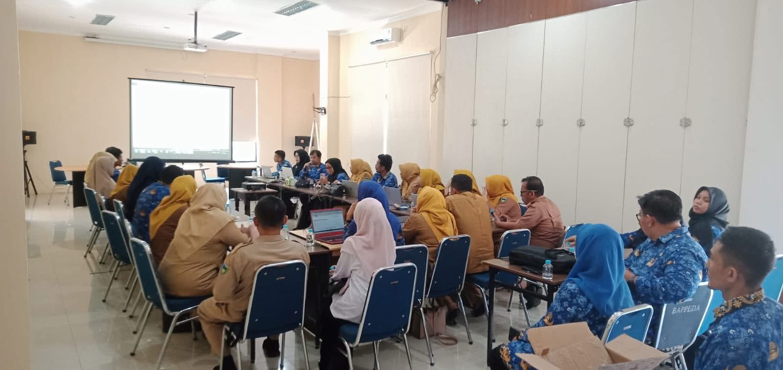 Percepat Evaluasi Program, Sekcam Linggo Sari Baganti Ikuti Desk Evaluasi Renja Triwulan I