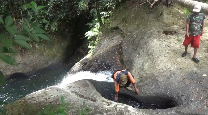 Nagari Lakitan Tengah Lengayang Miliki Air Terjun Unik