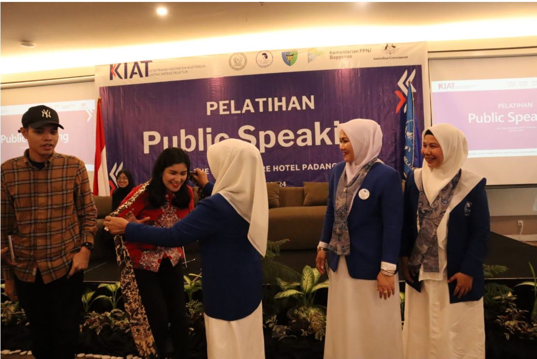 PPDI Pesisir Selatan Gelar Pelatihan Public Speaking bersama Valerina Daniel
