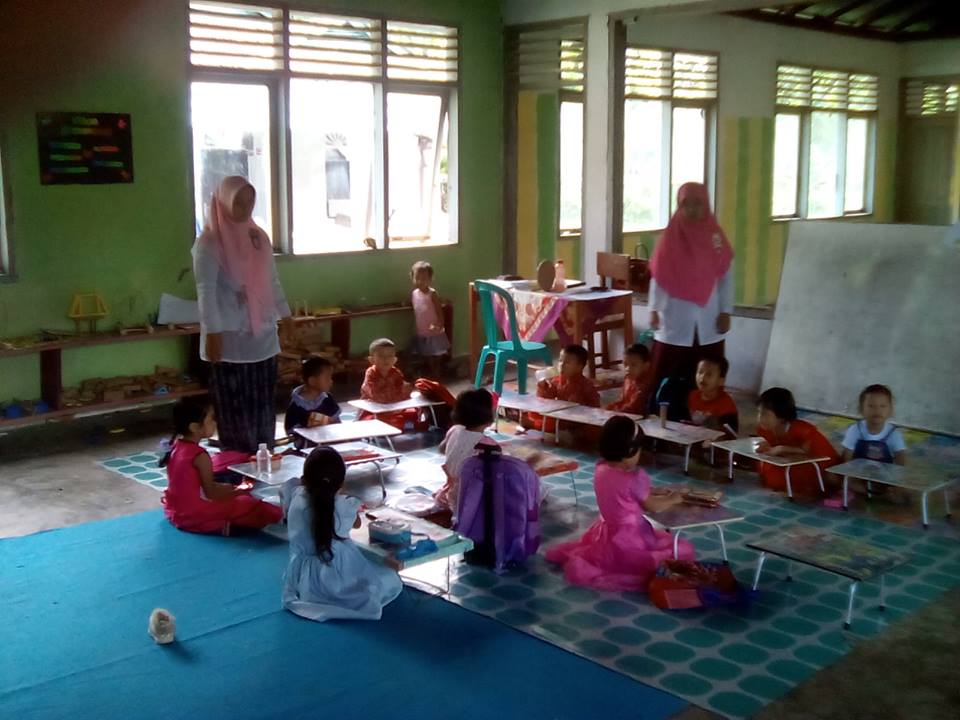 Pemerintah Nagari Sungai Nyalo IV Koto Mudiek  Perhatikan Intensif Tenaga Pengajar Mengaji, TK dan Paud